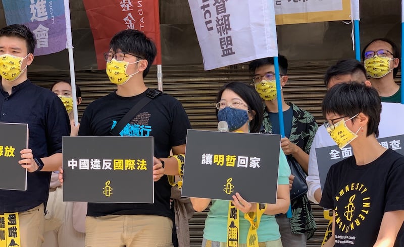 文山社大校长郑秀娟说,中国政府以疫情为由,剥夺李明哲通讯权和家人探视权,十五个月音讯全无,也未告知家属释放日期。(记者夏小华摄)