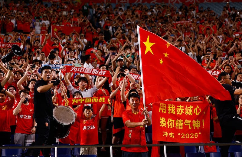 2024年9月5日,日本埼玉体育场看台上的中国球迷。(路透社)